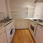 Rent 2 bedroom flat in East Hertfordshire