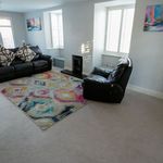 Rent 5 bedroom house in South East England