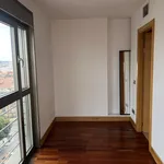 Rent 1 bedroom apartment of 47 m² in Madrid