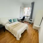 Rent a room of 180 m² in Madrid