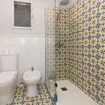 Rent a room of 150 m² in granada