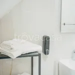 Rent 2 bedroom apartment of 30 m² in Napoli