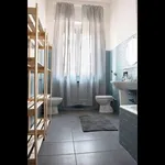 Rent a room in milan