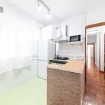 Rent a room of 90 m² in madrid