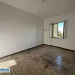 Affitto 4 camera appartamento di 103 m² in Naples