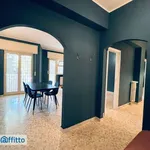 Affitto 3 camera appartamento di 110 m² in Bari