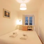 Rent 2 bedroom apartment of 75 m² in lisbon