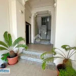 Affitto 2 camera appartamento di 55 m² in Naples