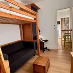 Rent 2 bedroom apartment of 26 m² in Paris