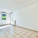 Rent 3 bedroom apartment of 59 m² in Oullins