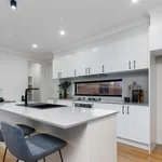 Rent 4 bedroom house in Chadstone