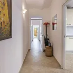 Rent 2 bedroom apartment of 70 m² in florence