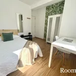 Rent 4 bedroom apartment in Seville