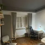 Rent a room in lisbon