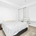 Rent 3 bedroom apartment in South Yarra