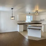 Rent 4 bedroom apartment in Sherbrooke