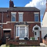 Rent 4 bedroom house in East Midlands