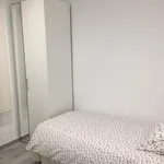 Alquilo 3 dormitorio apartamento de 60 m² en Barcelona