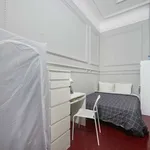 Rent a room in lisbon