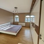 Miete 4 Schlafzimmer wohnung von 102 m² in Stuttgart