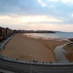 Rent 4 bedroom apartment of 120 m² in Gijón