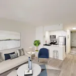 Rent 1 bedroom apartment of 589 m² in Manhattan