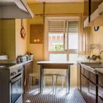 Rent a room of 107 m² in valencia