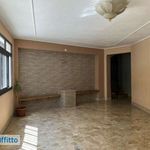 Affitto 2 camera appartamento di 98 m² in Palermo