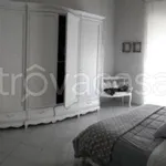 Rent 4 bedroom apartment of 110 m² in Napoli