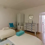 Rent 1 bedroom apartment of 50 m² in lisbon