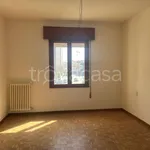 Rent 4 bedroom apartment in Abano Terme