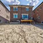 Maison de 850 m² avec 1 chambre(s) en location à Vaughan (Vellore Village)