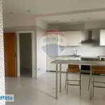 Affitto 6 camera appartamento di 170 m² in Rome