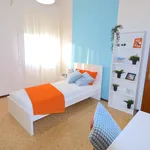 Rent a room in Modena