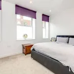 Flat to rent in Bury Fields, Guildford GU2