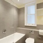 Rent 3 bedroom flat in London