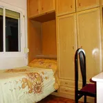 Rent a room in Barcelona']