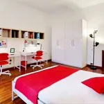 Rent a room of 100 m² in milan