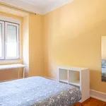 Rent a room in lisbon