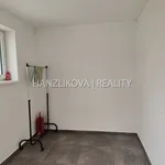 Pronajměte si 3 ložnic/e byt o rozloze 107 m² v Hluboká nad Vltavou