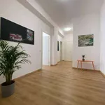 Rent 3 bedroom apartment of 120 m² in Milan