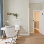 Rent a room in lisbon