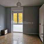 Affitto 3 camera appartamento di 95 m² in Brescia