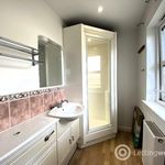 Rent 3 bedroom flat in Edinburgh