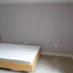 Rent 3 bedroom flat in Cambridge