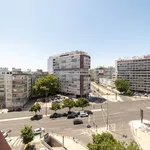 Rent 4 bedroom apartment of 201 m² in Lisbon