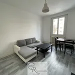 Appartement de 45 m² avec 2 chambre(s) en location à Saint-Étienne