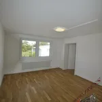 Bestens renoviertes Einfamilienhaus Eisberg mit Gartenterrasse und Garage