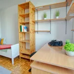 Rent 3 bedroom apartment of 55 m² in Warsaw