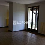 Rent 5 bedroom house of 100 m² in Séméac